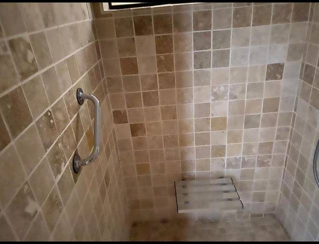 1 BEDROOM APARTMENT FOR SALE IN NEWLANDS